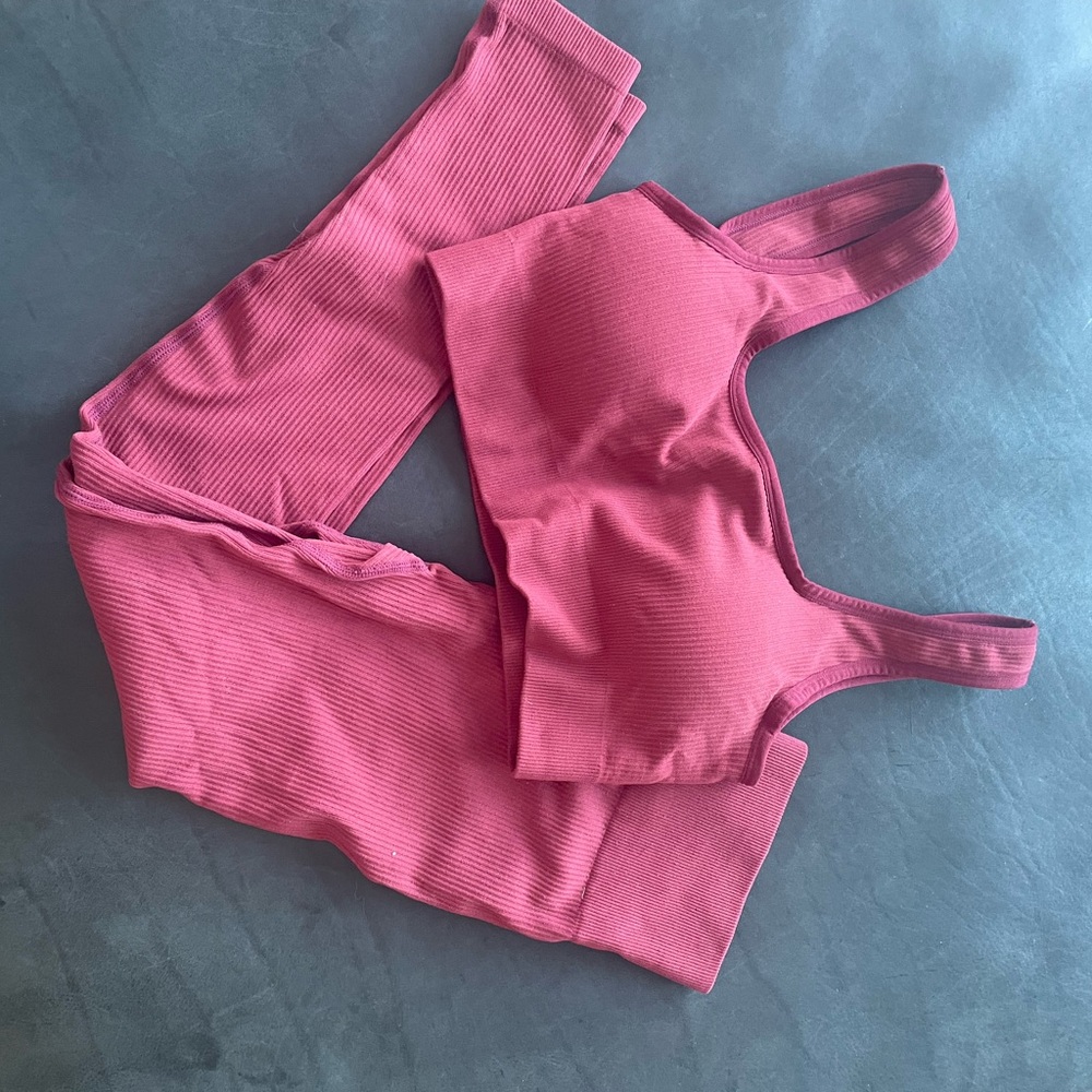 Matching ribbed set - Picture 2 of 4